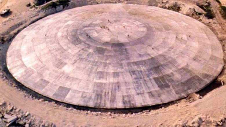 Kupola e betonit që “fsheh” mbetjet radioaktive nga Lufta e Ftohtë, ishte menduar si “varr” për materie të rrezikshme – tani rrezikon njerëzimin (Video)  