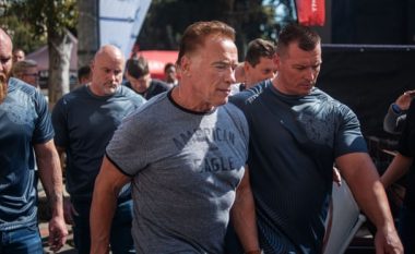 Schwarzenegger nuk do ta padis personin që e shqelmoi në Afrikën e Jugut