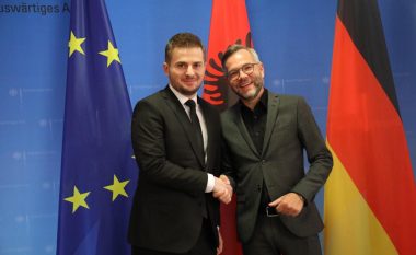 Roth: Shqipëria meriton hapjen e negociatave.