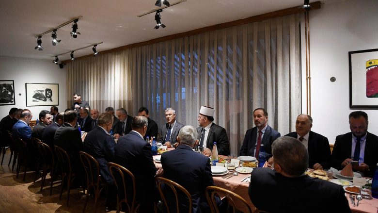 Thaçi shtron iftar për Bashkësinë Islame të Kosovës