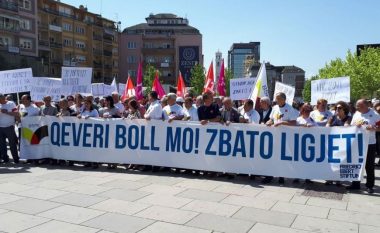 1 maji, punëtorët protestojnë kundër vdekjeve në vendin e punës dhe pagave të ulëta