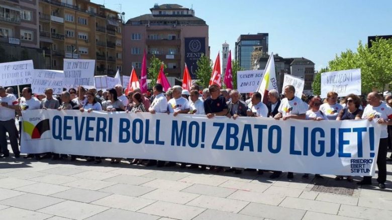 1 maji, punëtorët protestojnë kundër vdekjeve në vendin e punës dhe pagave të ulëta