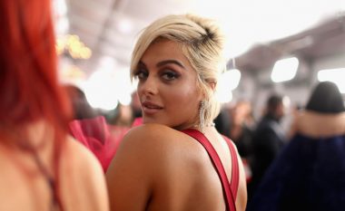 Bebe Rexha e lodhur nga standardet që i përcaktojnë rrjetet sociale