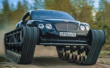 Bentley Continental GT kthehet në një makinë që lëvizë me shiritin rrotullues sikur tank (Video)