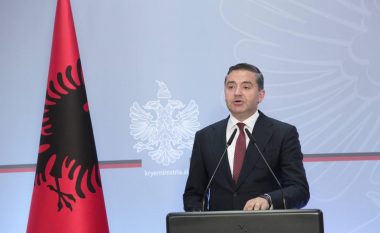 Ministri shqiptar i Turizmit viziton Prishtinën