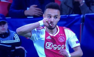 Mazraoui i Ajaxit bën iftar në mes të lojës, kamera e fokuson edhe Ziyechin