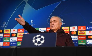 Mourinho fillon kontaktet me Romën