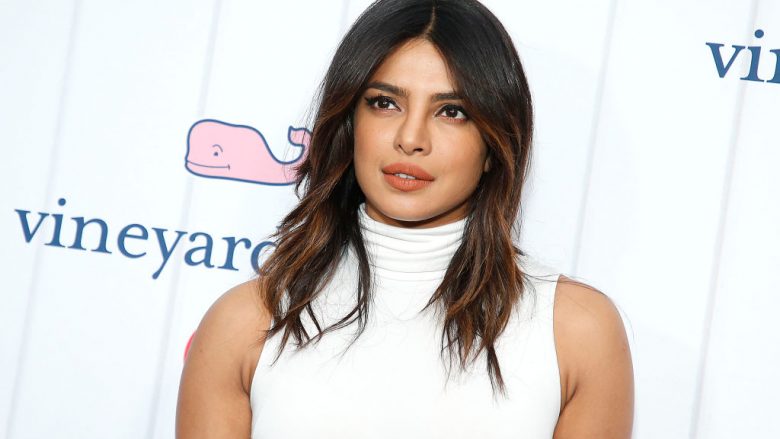 Priyanka Chopra tregon se ishte pre e përqeshjes si fëmijë për shkak të dukjes