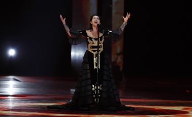 Jonida Maliqi pas kualifikimit në finalen e "Eurovision": Mbështetja dhe votat tuaja nuk e ndalën fluturimin e shqiponjës