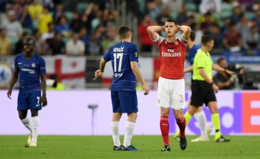 Granit Xhaka shumë pranë një goli të çmendur ndaj Chelseat, pjesa e parë mbyllet pa gola