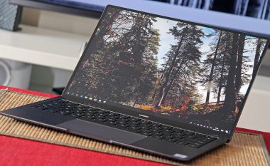 Microsoft ndalon shitjet e laptopëve Huawei