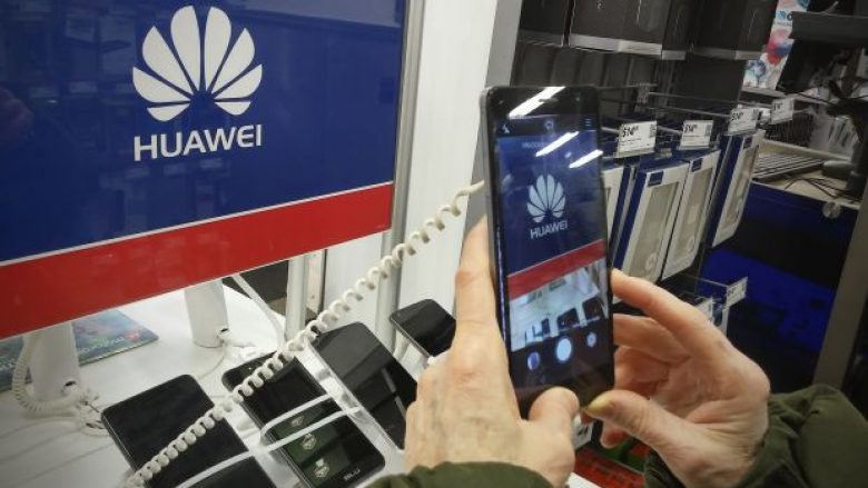Huawei pritet të jetë pjesë e bisedimeve tregtare SHBA-Kinë