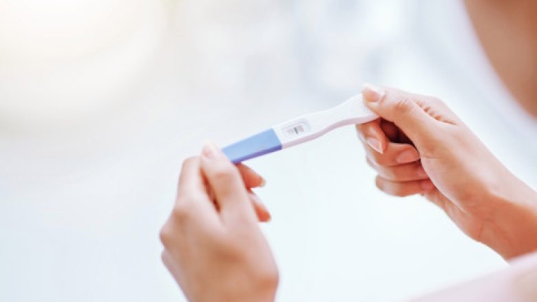 Cilave femrave testi i shtatzënisë u del negativ – madje edhe nëse janë në muajin e gjashtë të shtatzënisë?