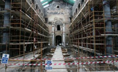 Dy miliarderët që premtuan mbi 300 milionë euro për rindërtimin e “Notre Dames”, dhuruan vetëm 20 milionë