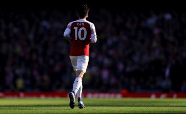 Mesut Ozil: E ardhmja ime varet nga zyrtarët e Arsenalit