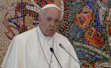 Papa Françesku largohet nga Maqedonia e Veriut (Video)