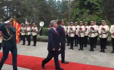 Pendarovski arriti në rezidencën presidenciale