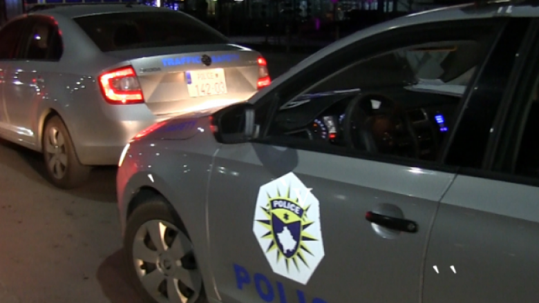 Policia arreston një gjyqtar dhe një zyrtar policor në Skenderaj për keqpërdorim detyre dhe ryshfet