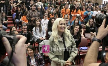 Rita Ora nis rindërtimin e shtëpisë së familjes shqiptare në fshatin Pinar pas tragjedisë nga tërmeti