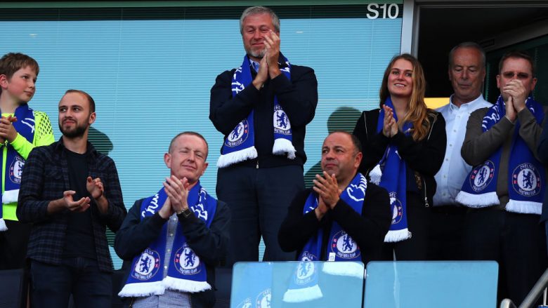 Abramovich ka një vit që nuk e ka parë në stadium një ndeshje zyrtare të Chelseat