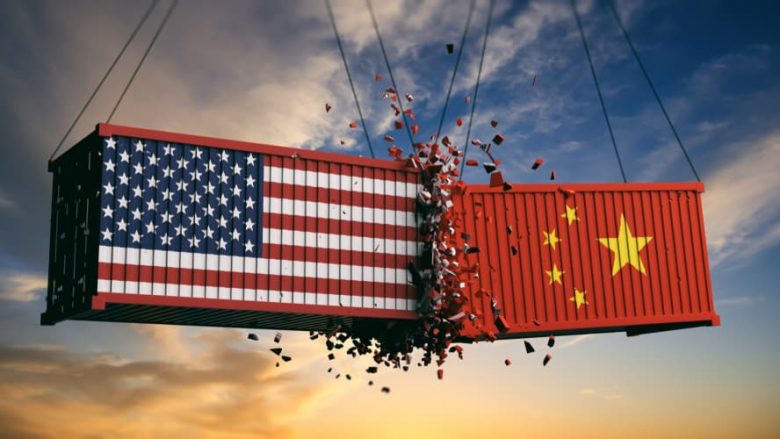 Ekonomistët thonë se përshkallëzimi tregtar SHBA-Kinë po provokon sistemin e tregtisë shumëpalëshe