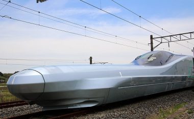 Treni më i shpejtë në botë arrin shpejtësinë rekorde prej 360 kilometrave në orë (Video)