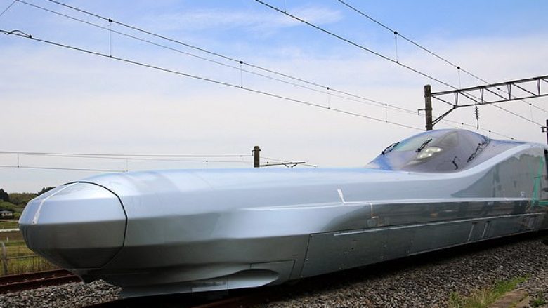 Treni më i shpejtë në botë arrin shpejtësinë rekorde prej 360 kilometrave në orë (Video)