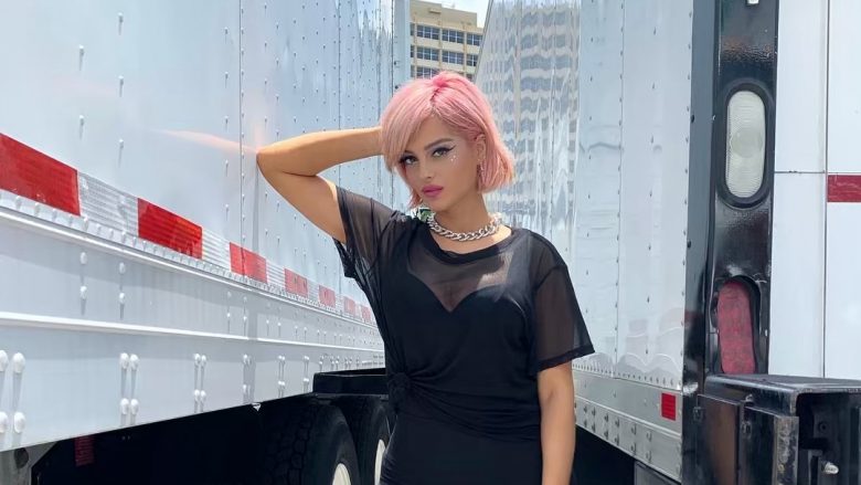 Bebe Rexha është pro-abortit, proteston në Alabama