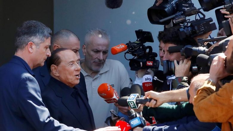Berlusconi largohet nga spitali, përgatitet për fushatë zgjedhore
