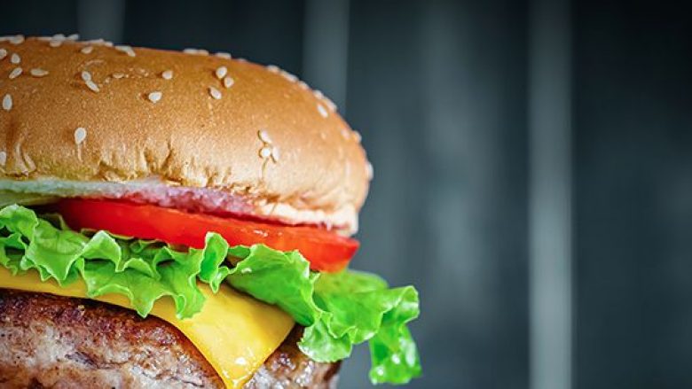 Hamburgerët me djathë janë të mirë për shëndetin tuaj