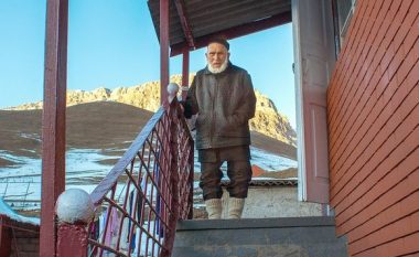 Jetoi në Rusi, por kurrë nuk e mësoi gjuhën ruse: Ndërron jetë njeriu më i moshuar në botë, ky është rrëfimi për jetën e tij (Foto/Video)