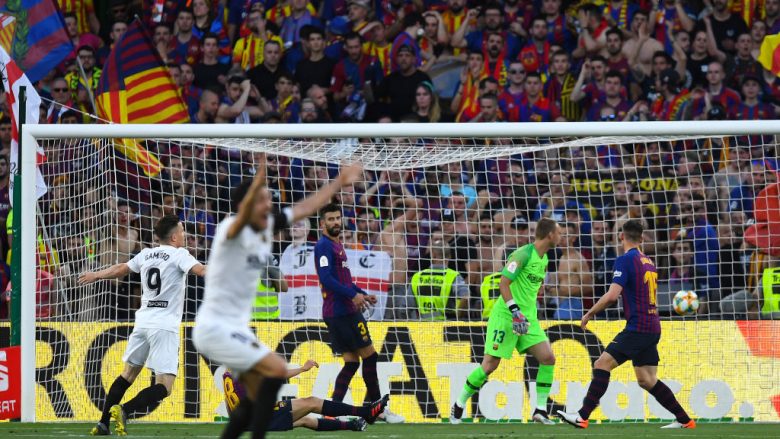 Valencia fiton Kupën e Mbretit, mposht Barcelonën në finale