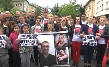 Kërkohet lirimi i kosovarëve në rastin e Kumanovës, flasin familjarët e të burgosurve (Video)