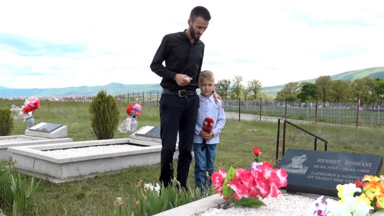 Lufta në Kosovë, Hajriz Dvorani tregon si iu vranë pesë vëllezër për një ditë