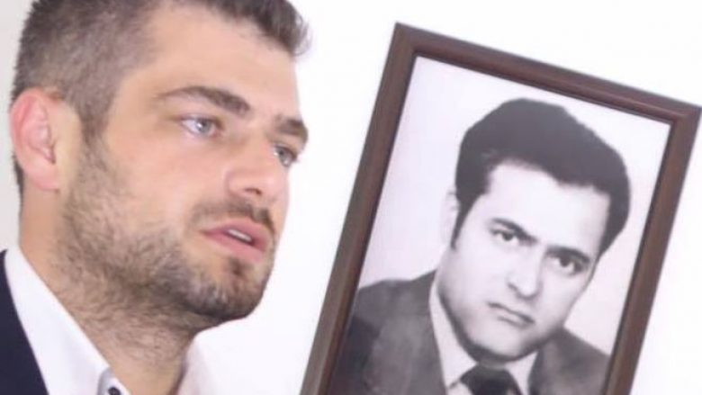 Andini rrëfen takimin e fundit në burg me babanë, Ukshin Hotin: Nuk na lanë të prekemi e as të flasim shqip (Video)
