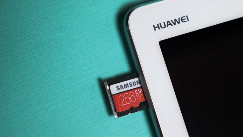 Huaweit i ndalohet përdorimi i kartave SD dhe microSD