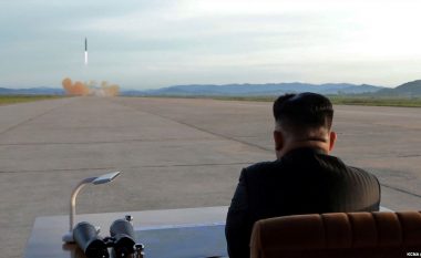 Koreja e Veriut lanson edhe një raketë në kohën e tensioneve me SHBA-në
