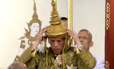 Kurorëzohet mbreti i ri i Tajlandës