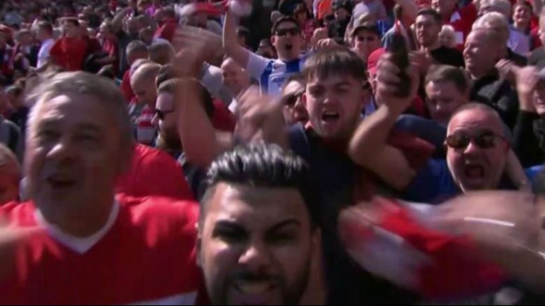 Festa dhe gëzimi i tifozëve të Liverpoolit pas golit të Brightonit ndaj Man Cityt
