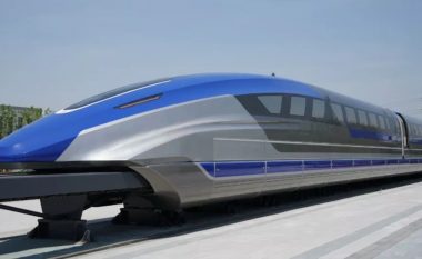 Kina prezanton trenin me shpejtësi prej 600 kilometra në orë (Foto/Video)