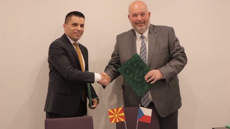 Nënshkruhet deklaratë bashkëpunimi në mes ministrive të Bujqësisë së Maqedonisë dhe Çekisë