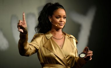 Rihanna kthehet në studio, së shpejti me albumin e ri reggae