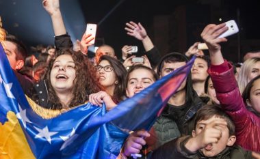 Të rinjtë kosovarë tregojnë nëse e ndiejnë veten ‘evropian i ri’? (Video)