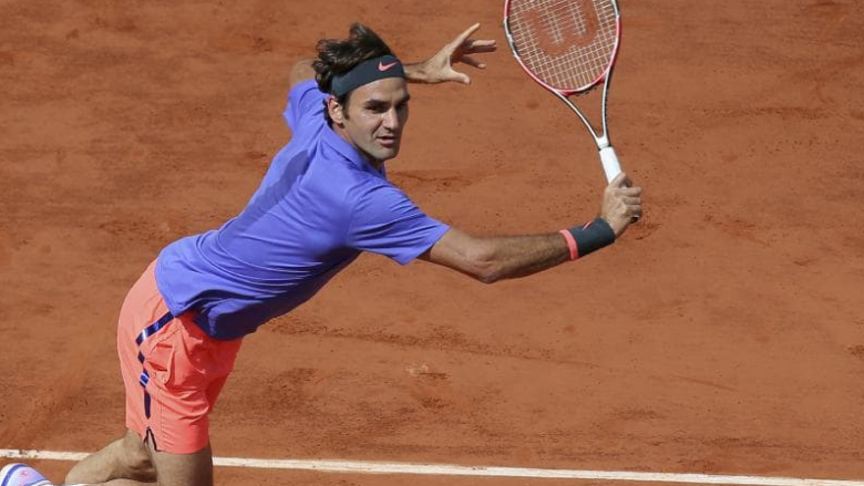 Roger Federer shpjegoi pse po i “shmanget” Roland Garrosit