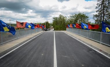 Përurohet ura e fshatit Topanicë të Kamenicës