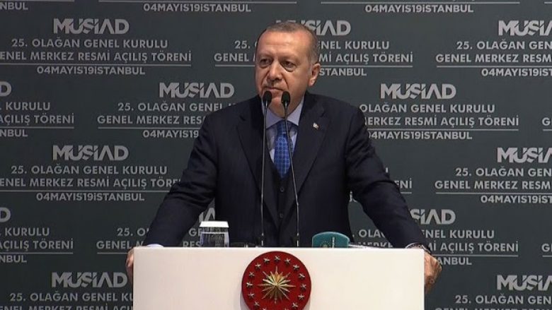 Erdogan sërish bën thirrje për rivotim në Stamboll
