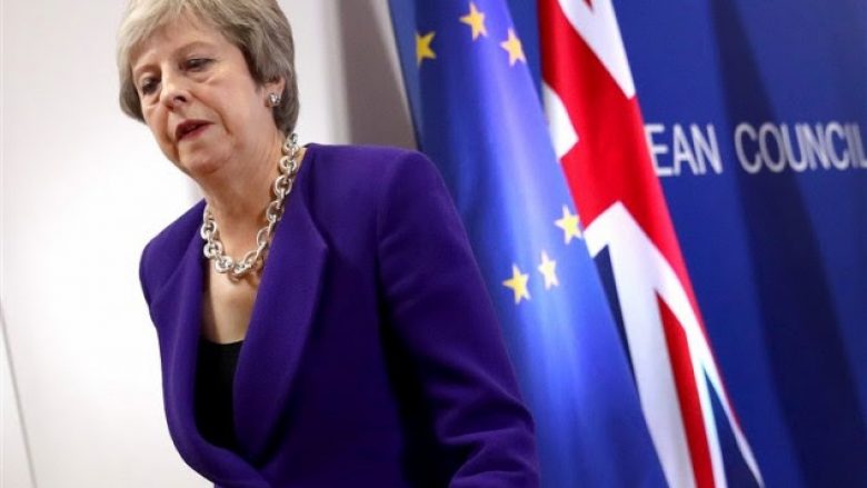 Brexit, Parlamenti britanik mund të vendosë për referendumin e ri