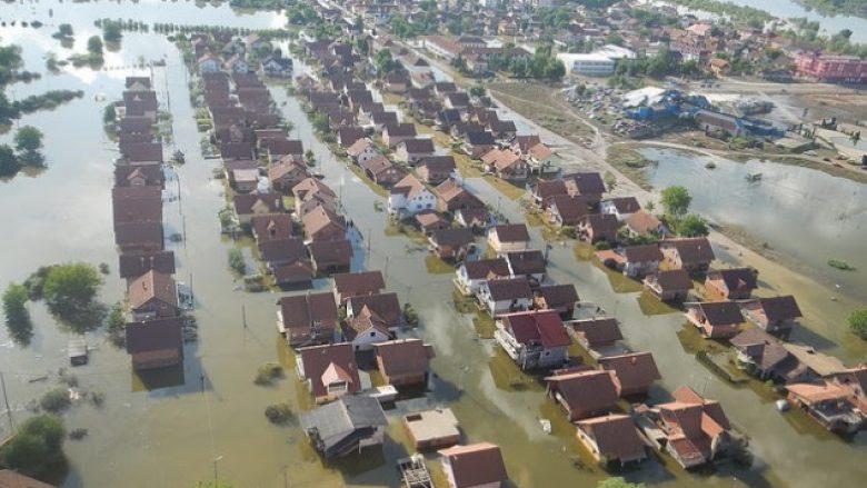 Ballkani nën alarm për përmbytje