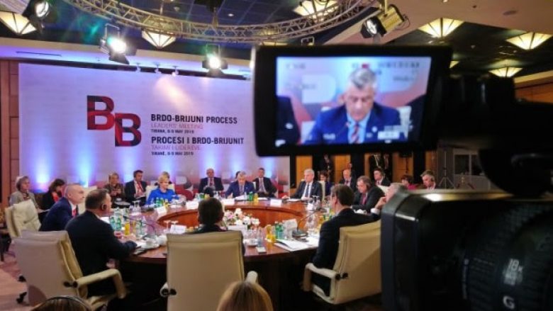 Thaçi në Samitin e Brdo-Brionit: Mosliberalizimi, ndëshkim i panevojshëm ndaj qytetarëve të Kosovës