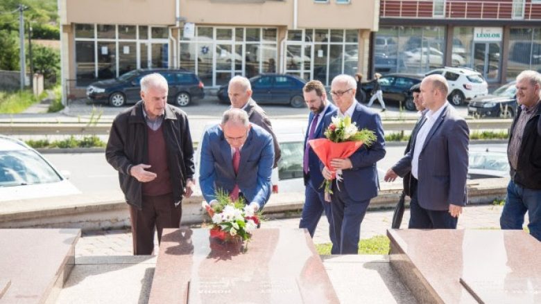 Në 20-vjetorin e rënies, përkujtohet heroi Ahmet Hoxha